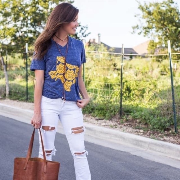 Graphic Tee - Picture 1 of 1